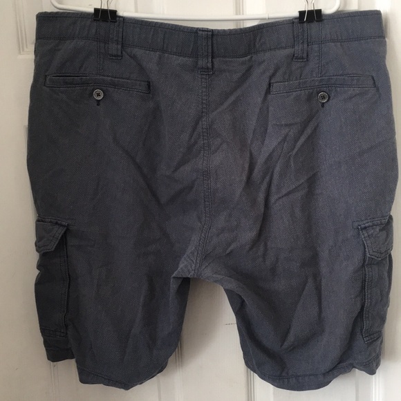 Denver Hayes Blue Cargo Shorts - 42 - Picture 2 of 4